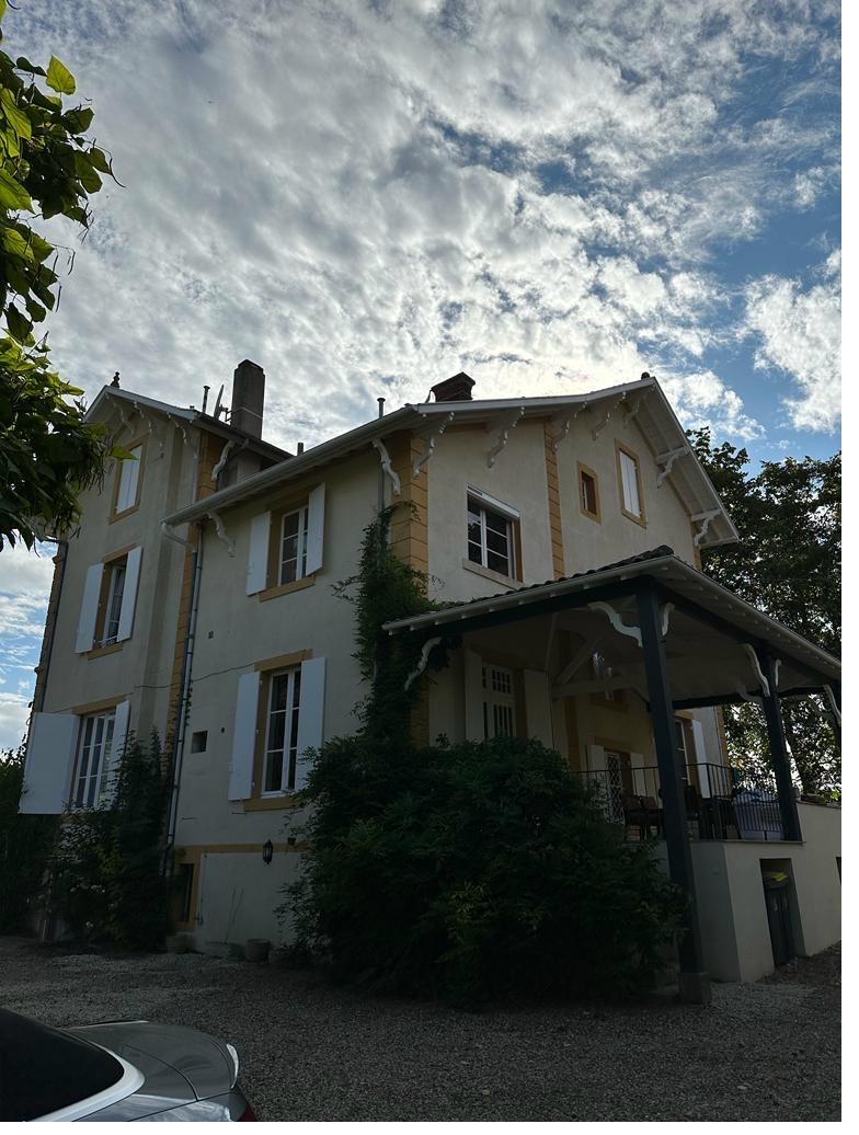 Maison de Fauillet exterior